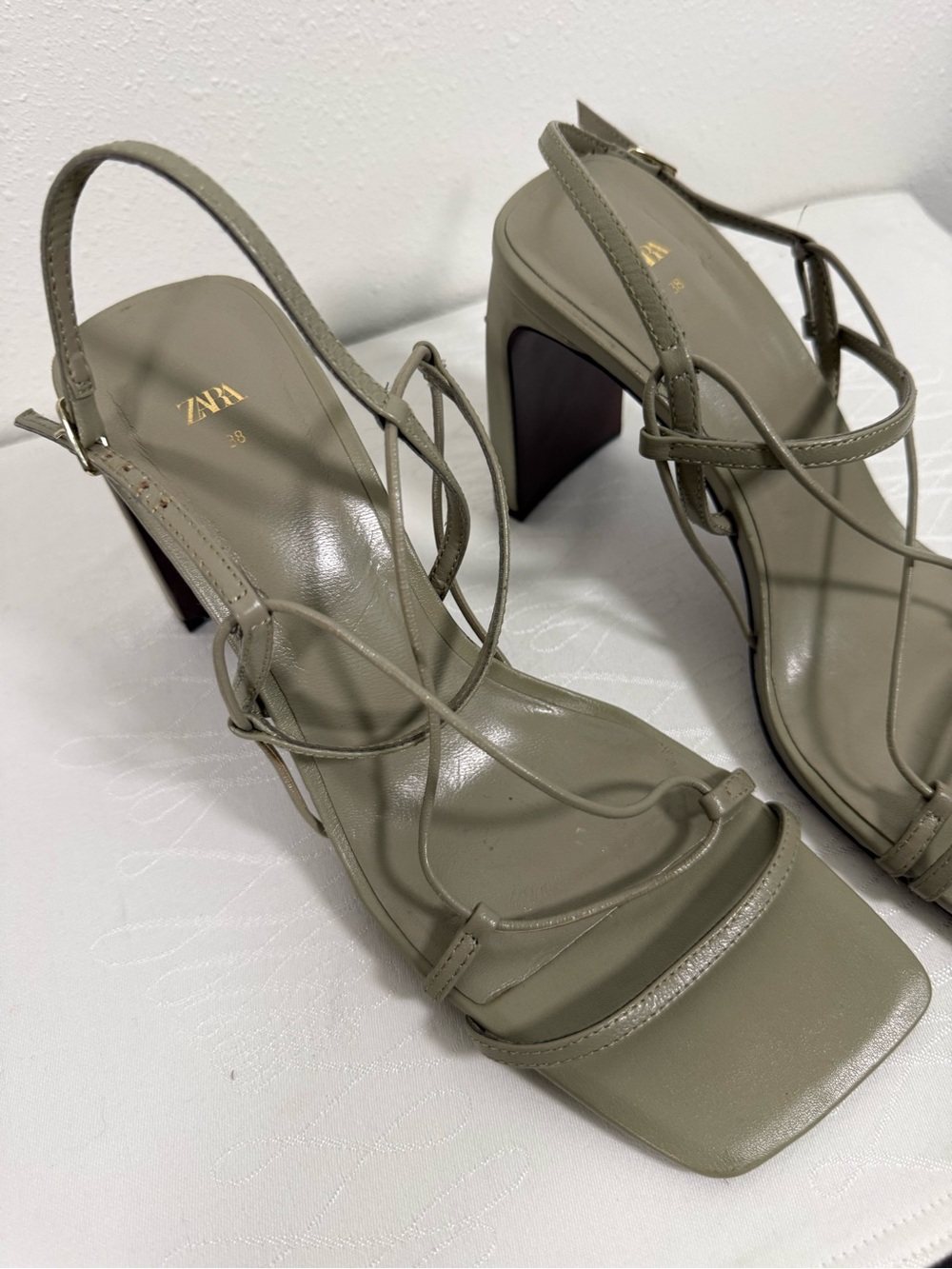 Zara Strappy Block Heel Sandals Sage Taupe Square Toe Ankle Strap EU 38 - Picture 2 of 11